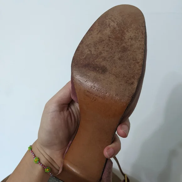 vtg 1960s dainty pink suede ankle strap heels - Picture 4 of 7